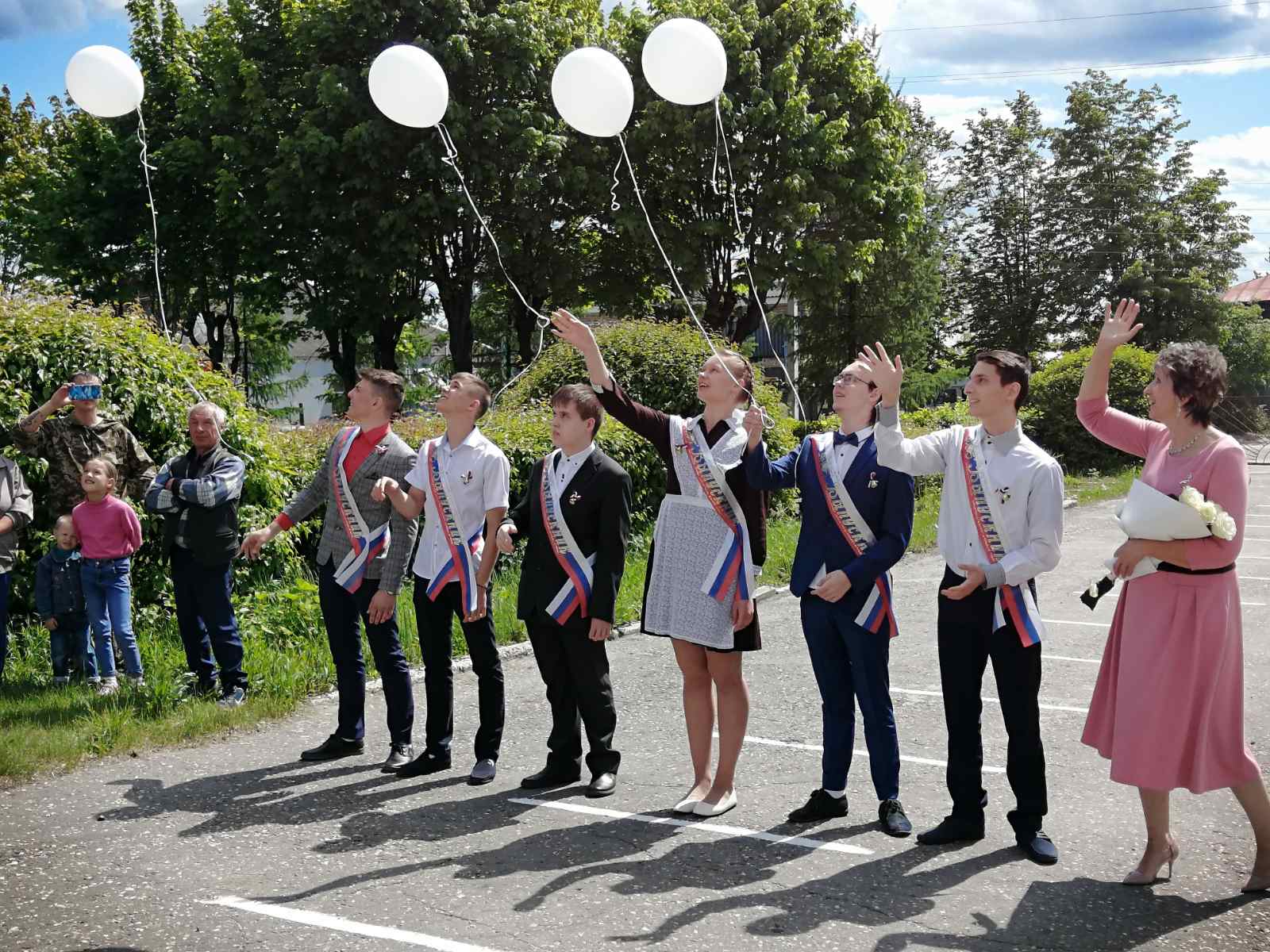 Видео презентация последний звонок 11 класс